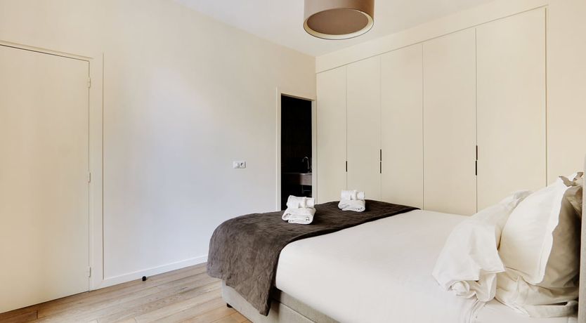 Photo of To the Heart of Paris