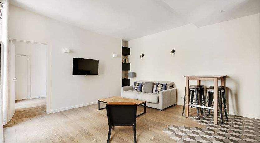 Photo of To the Heart of Paris