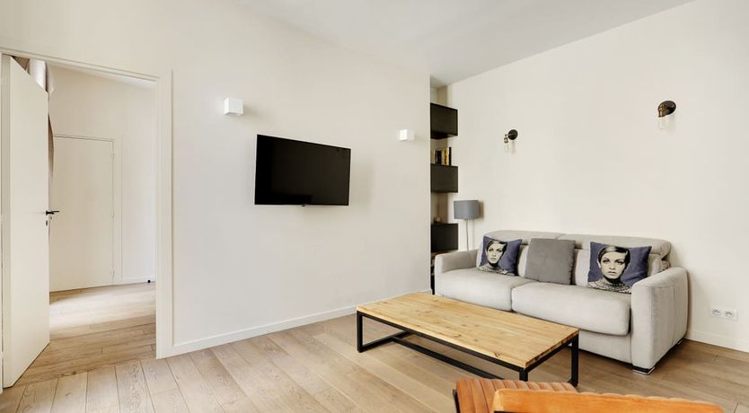 Photo of To the Heart of Paris