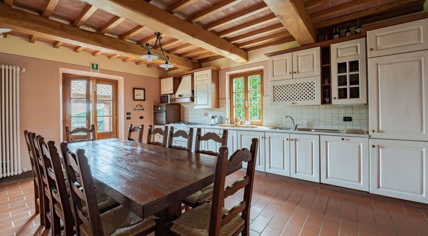 Photo of Tuscan Rosette