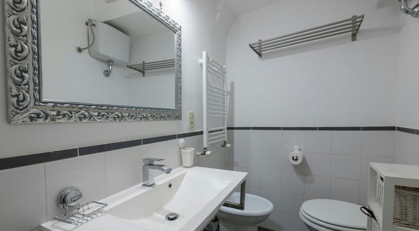 Photo of Roman Flair