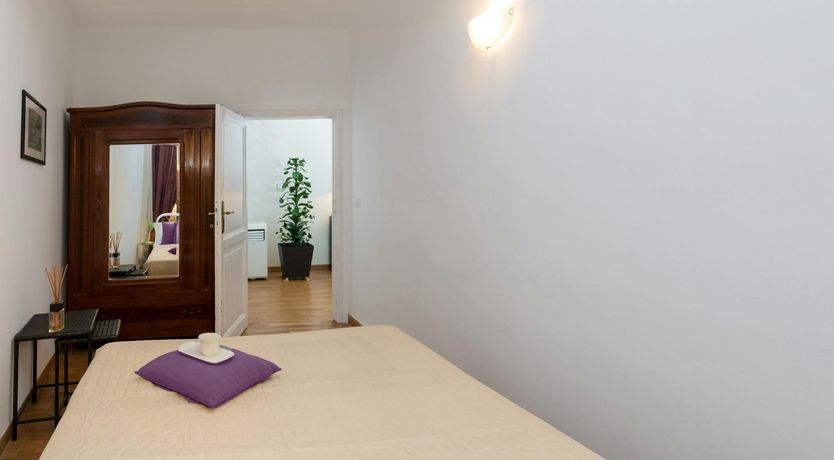 Photo of Roman Flair