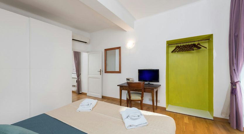 Photo of Roman Flair