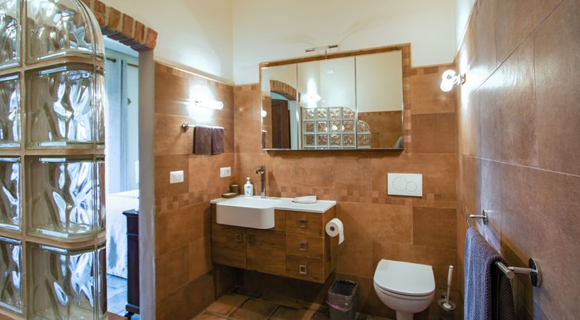 Photo of Perugian Kiss