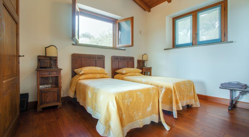 Photo of Perugian Kiss