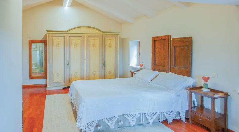 Photo of Perugian Kiss