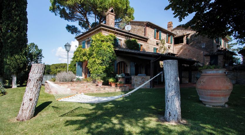 Photo of Perugian Kiss