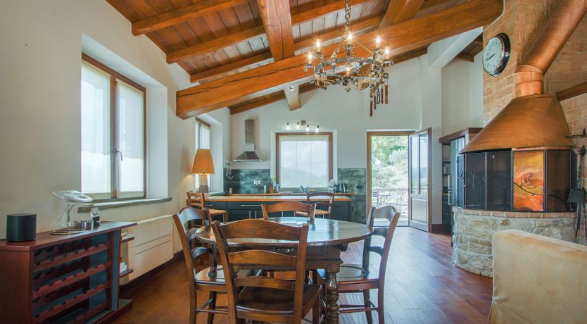 Photo of Perugian Kiss