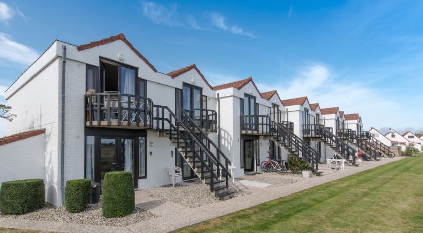 Photo of Sirius with parking and shared pool Apartment 10