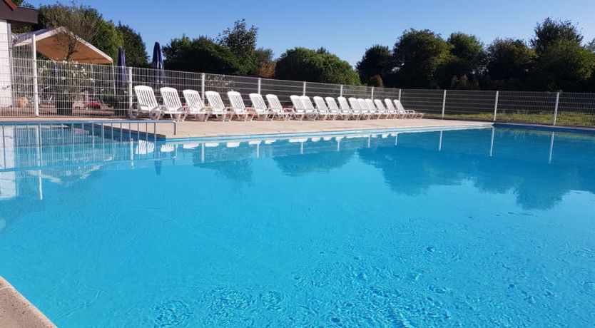 Photo of Sirius with parking and shared pool Apartment 10