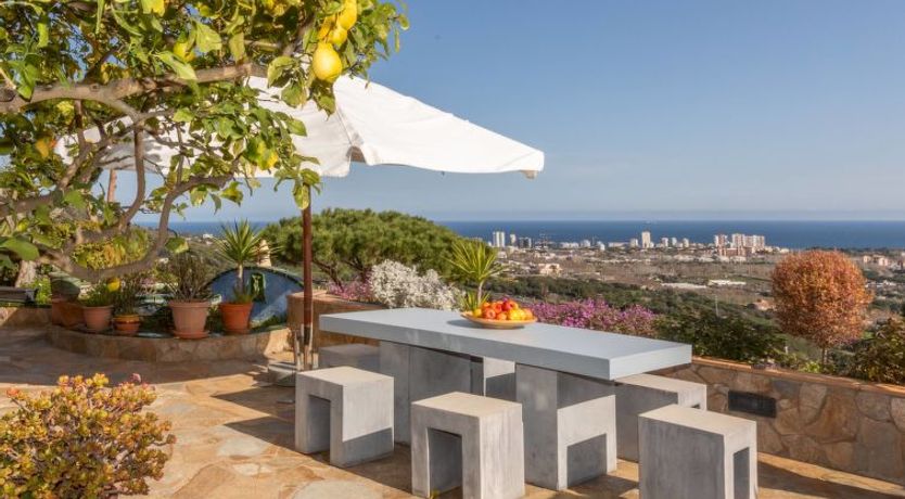 Photo of Luz del Mar