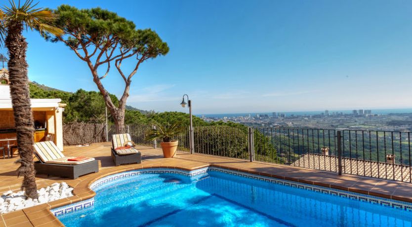 Photo of Luz del Mar