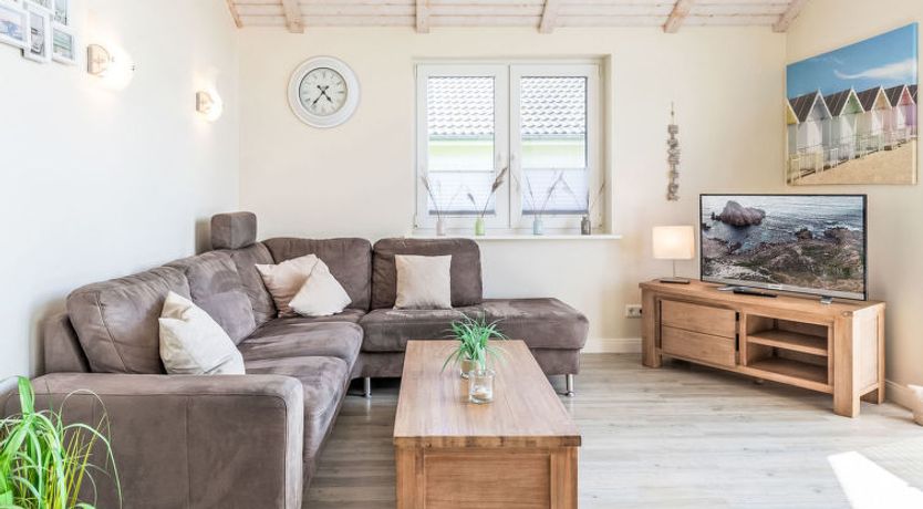 Photo of Luv & Lee Holiday Home 5