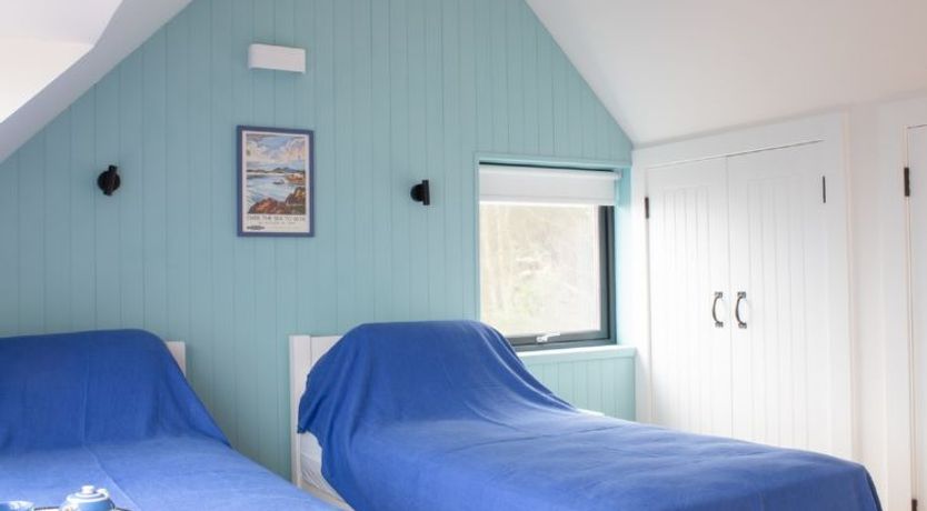 Photo of 10 Husabost