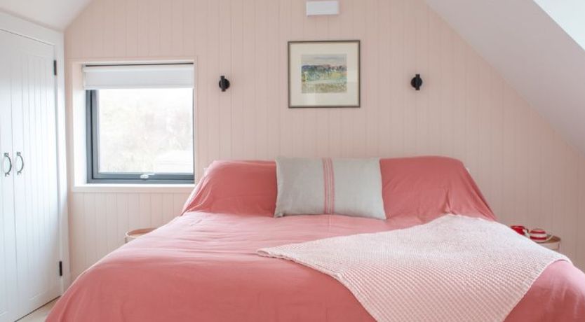 Photo of 10 Husabost