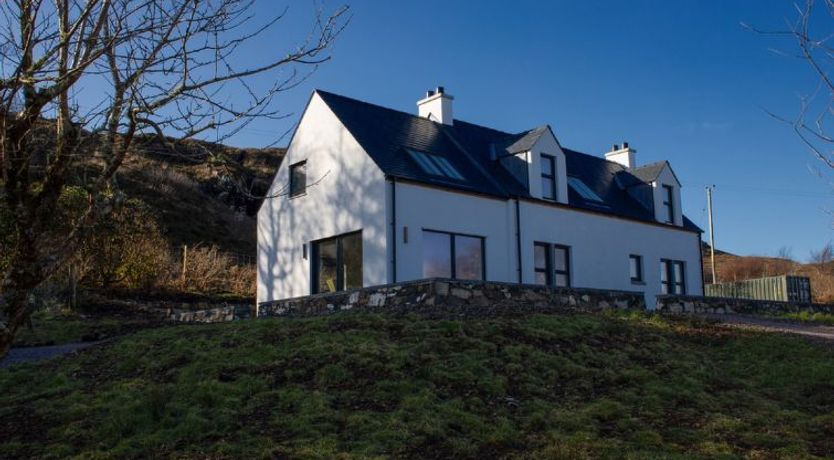 Photo of 10 Husabost