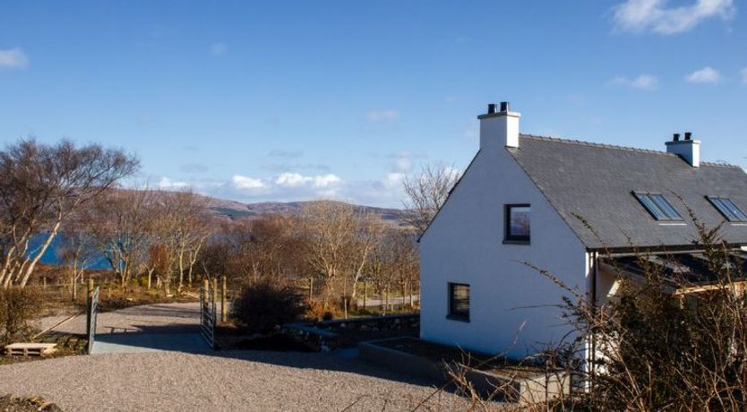 Photo of 10 Husabost