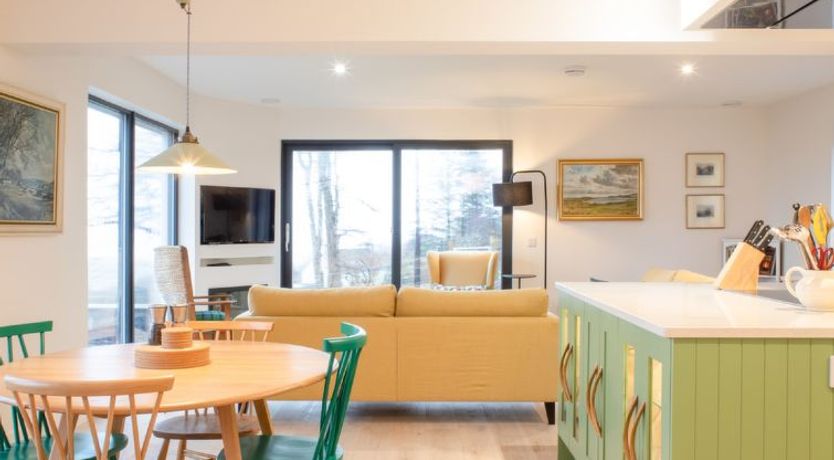 Photo of 10 Husabost