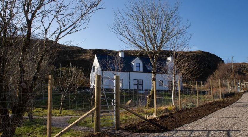 Photo of 10 Husabost