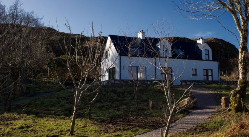 Photo of 10 Husabost