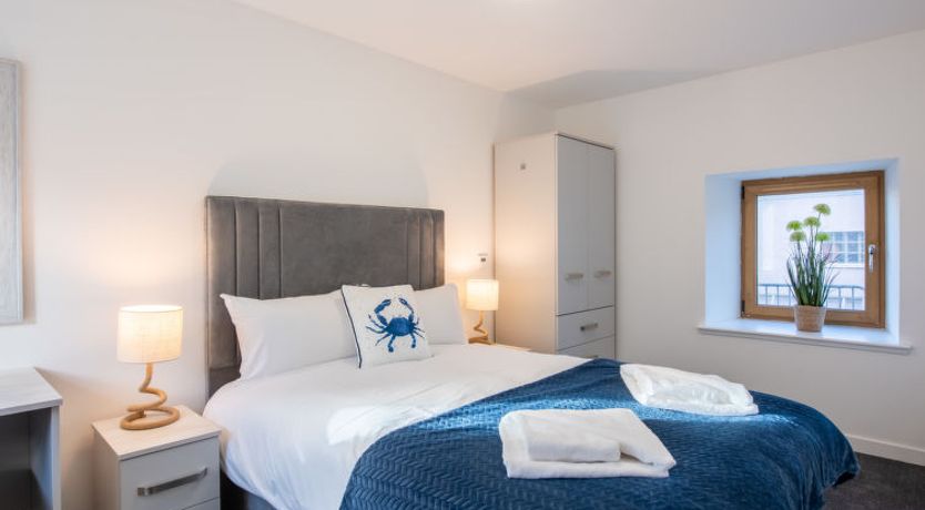 Photo of Harbour Nights Deluxe 7D