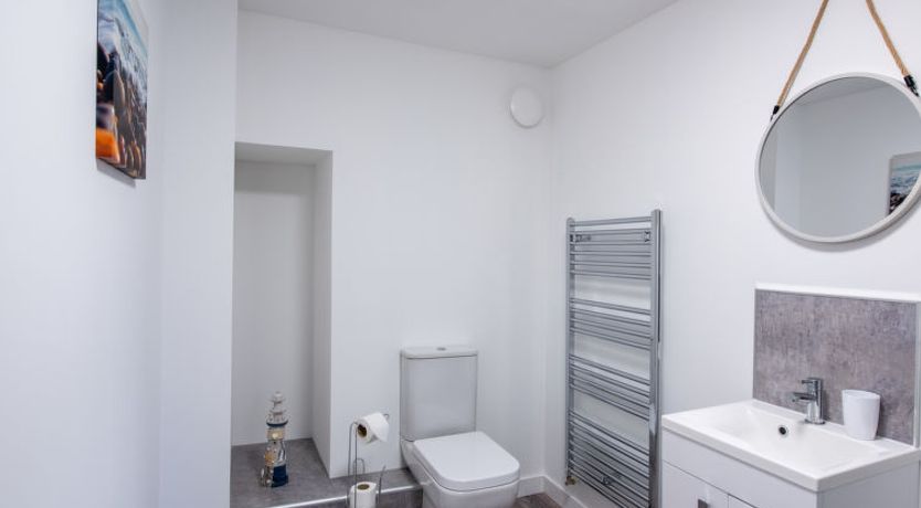 Photo of Harbour Nights Deluxe 7D