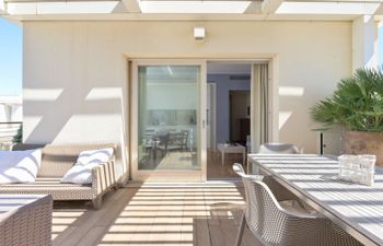 La Marina Holiday Home