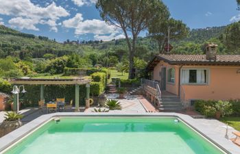 Versilia Holiday Home