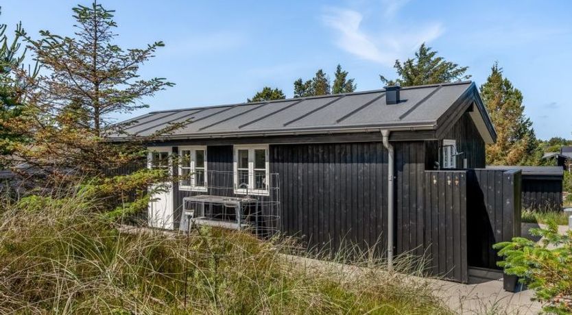 Photo of "Thorkil" - 800m from the sea