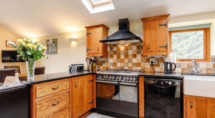 Photo of 4 Bed in Hackney