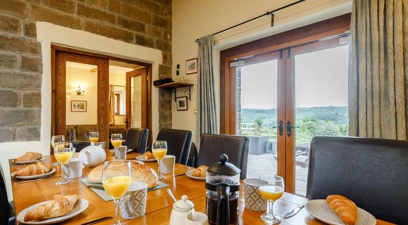 Photo of 4 Bed in Hackney