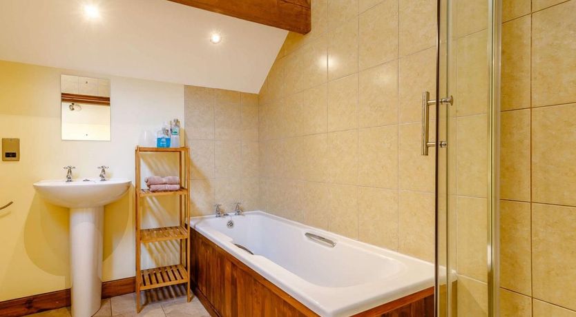 Photo of 4 Bed in Hackney