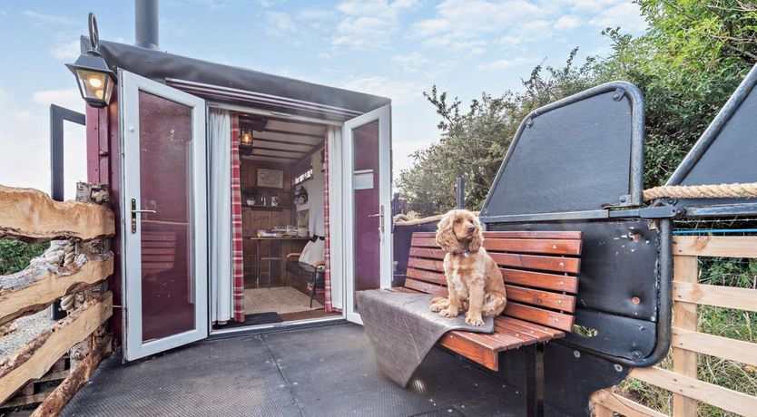 Photo of 1 Bed in Angle