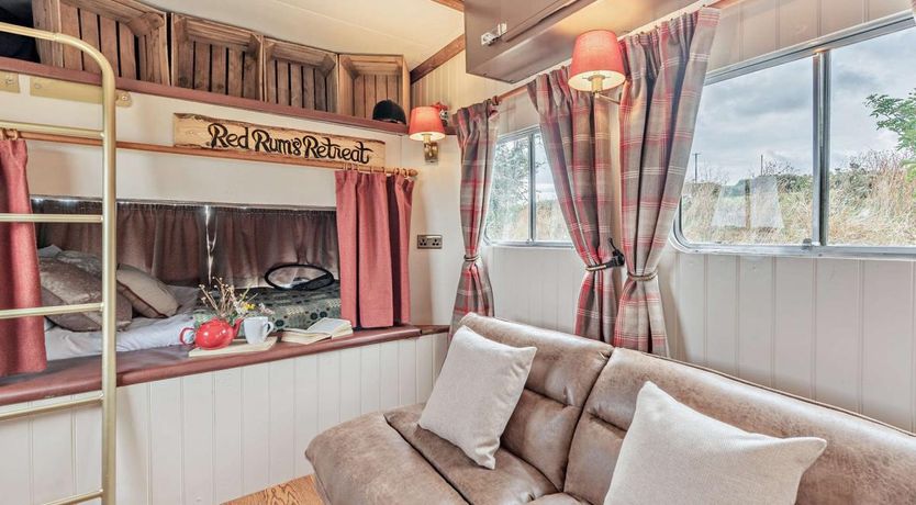 Photo of 1 Bed in Angle