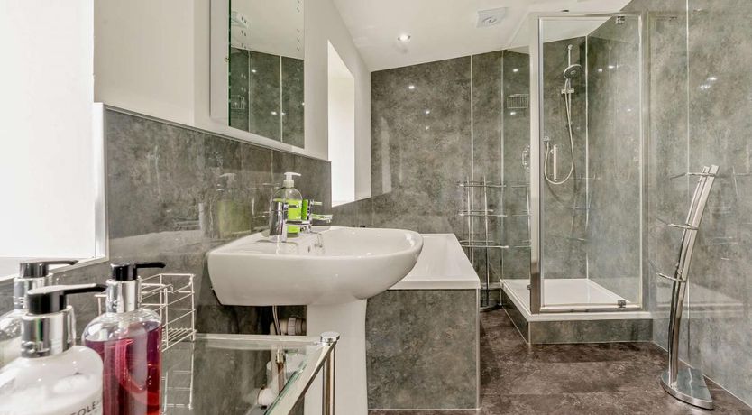 Photo of 2 Bed in Blacklunans