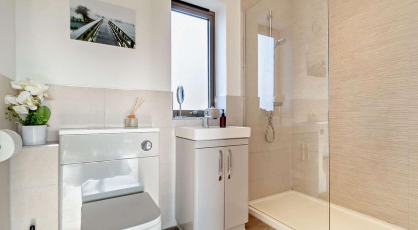 Photo of 2 Bed in East Bergholt