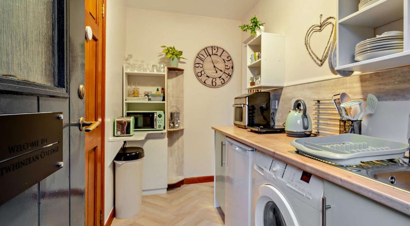 Photo of 1 Bed in Dollar