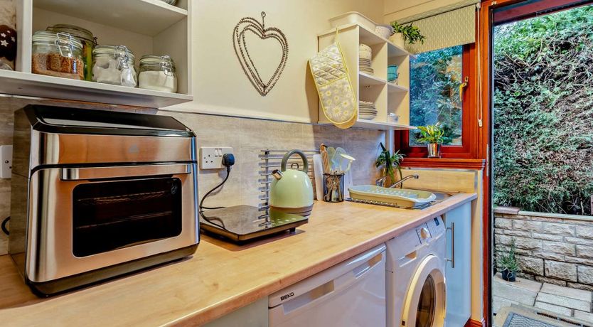 Photo of 1 Bed in Powmill