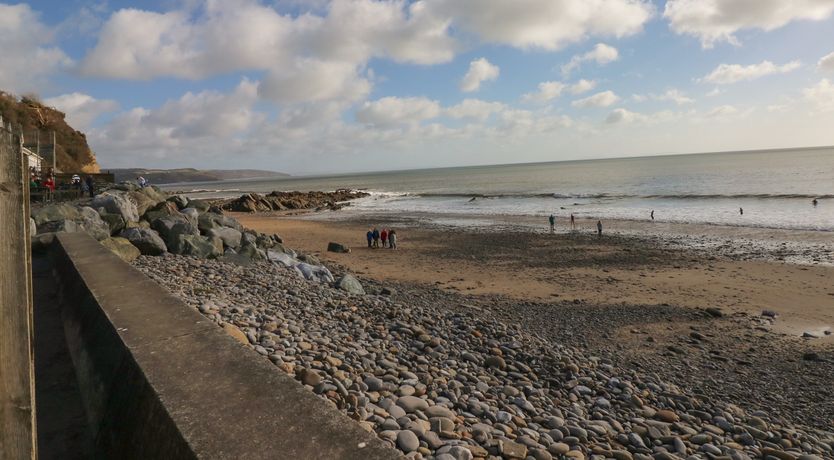 Photo of Cwtch Lodge 42