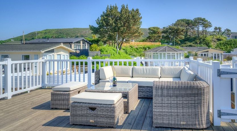 Photo of The Warren Q4