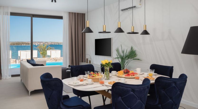 Photo of Palms Holiday Home 8