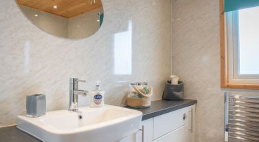 Photo of Loch Leven Lodge 21