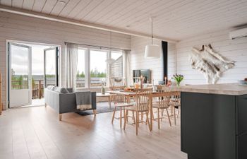 Renen 14A Holiday Home