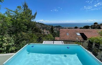 Paradise View Holiday Home
