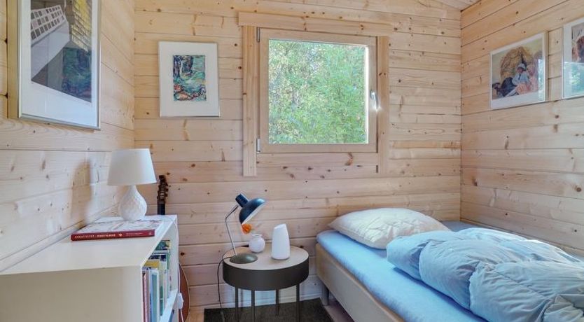 Photo of "Thrine" - 100m to the fjord