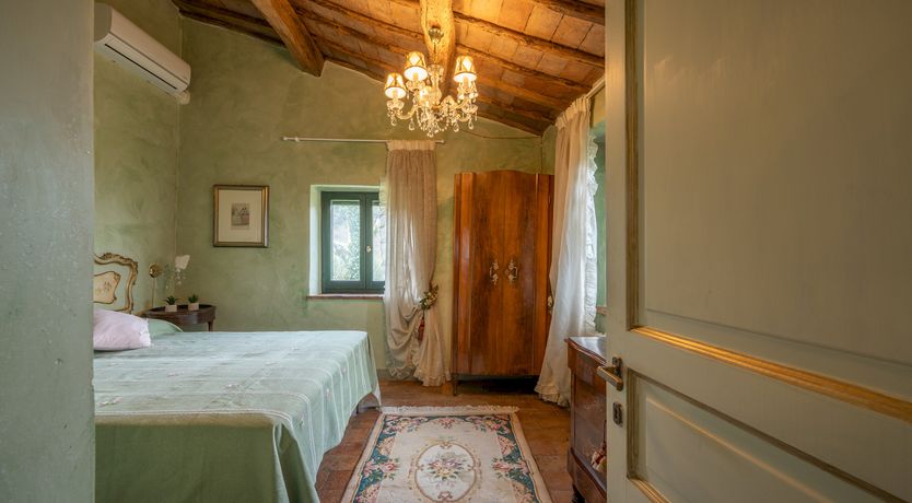 Photo of Umbrian Touch