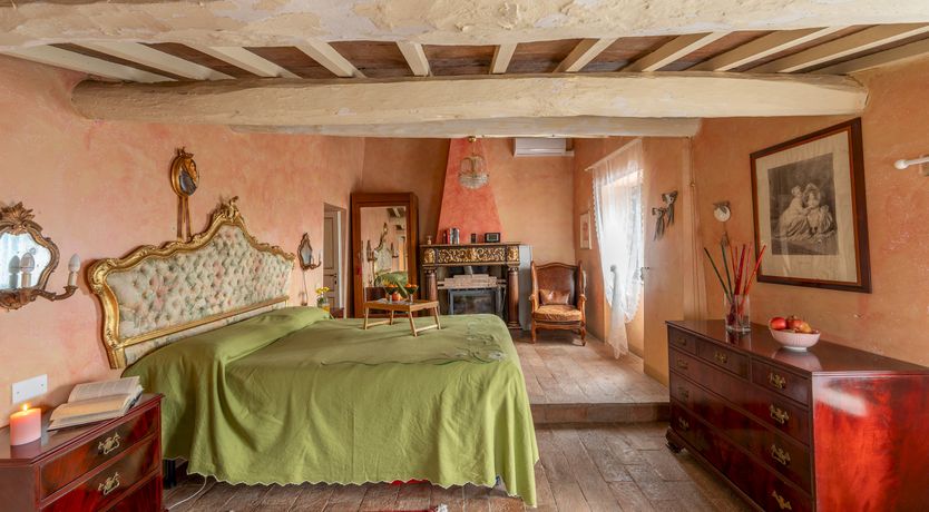 Photo of Umbrian Touch