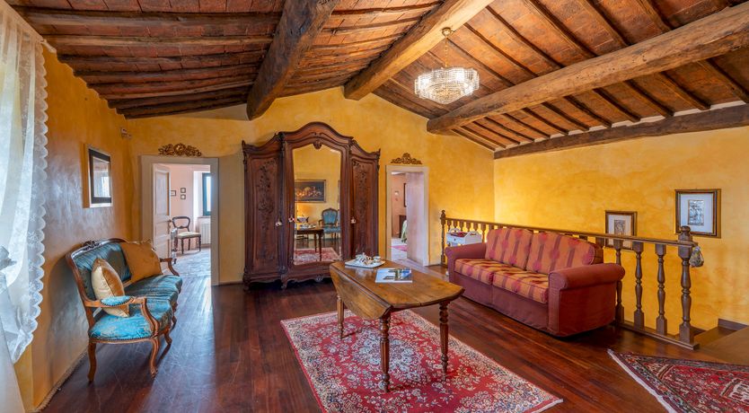 Photo of Umbrian Touch