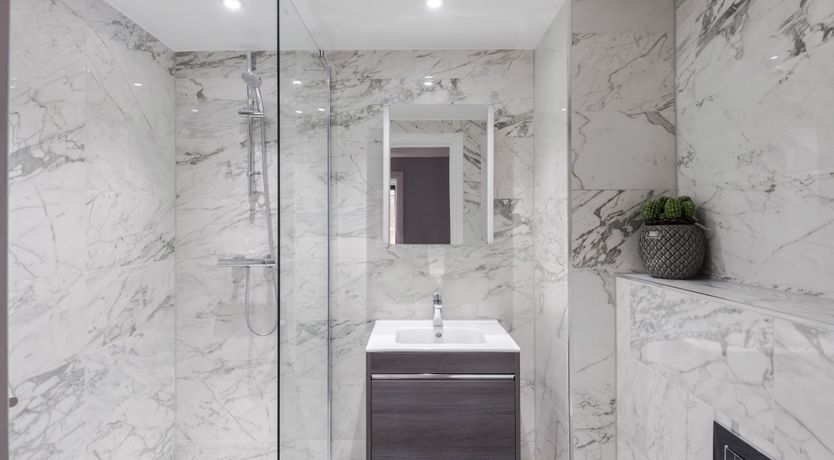 Photo of Arthur's Castle