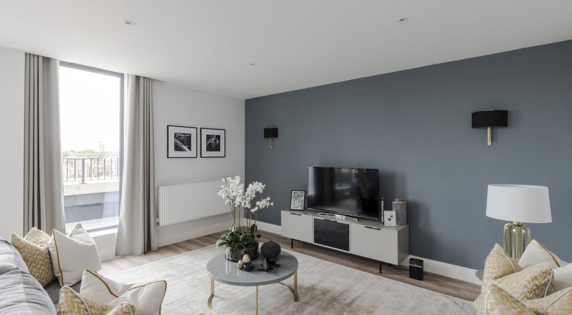 Photo of Arthur's Castle